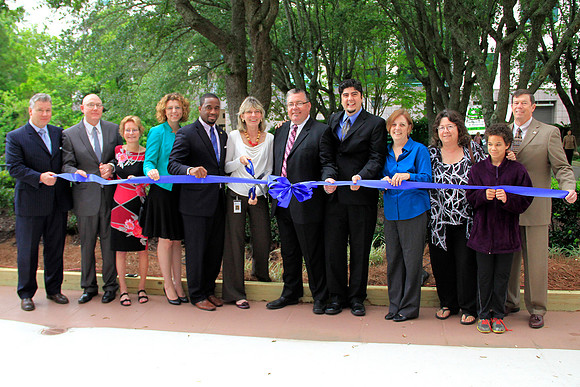 Vince Long, David McDevitt, Michelle Allard, Kristin Dozier, Nick Maddox, Mary Ann Lindley, James VanRiper, Myles Robertson, Sharon Kant-Rauch, Terry Kant-Rauch, Bob Inzer