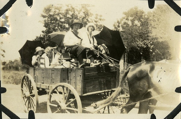 Women in Carriage in Miccosukee - 1922-1926 - FSU Digital Repository